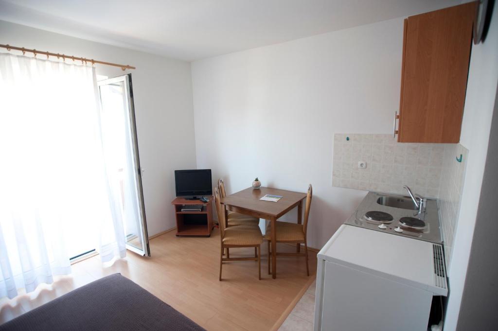 Apartments Maric With Parking Умаг Стая снимка
